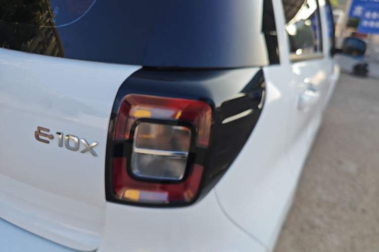Used SOL E10X 2021 200km Classic Type Right Rear Taillight