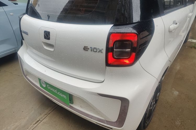 Used SOL E10X 2021 302 km Range Fashion Edition 31.4 kWh Right Rear Taillight