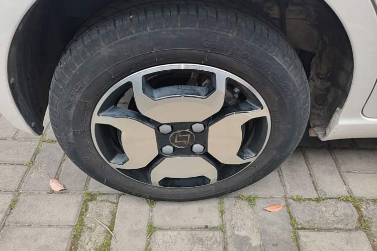 Used SOL E10X 2021 Jimei Edition 302km Luxury Model Right Rear Wheel Hub