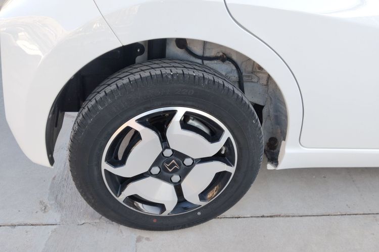 Used SOL E10X 2021 302 km Range Luxury Version 30.2 kWh Right Rear Wheel Hub