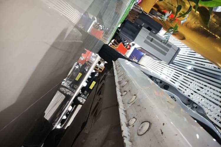 Used SOL E10X 2021 302 km Range Fashion Edition 31.4 kWh Right Side Sill