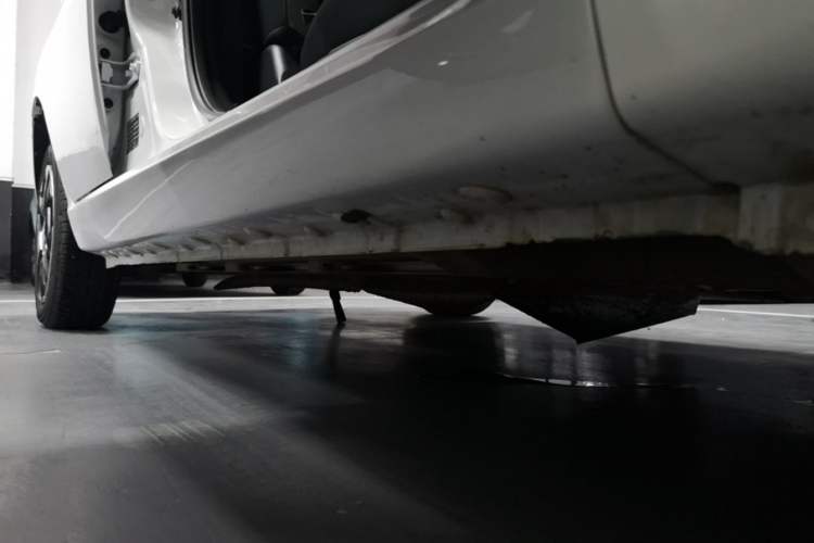 Used SOL E10X 2021 302 km Range Fashion Edition 31.4 kWh Right Side Sill