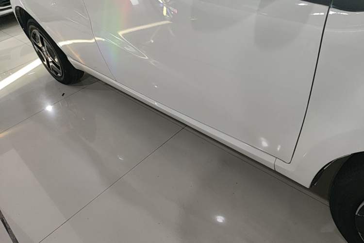Used SOL E10X 2021 Jimei Edition 302km Fashionable Model Right Side Sill