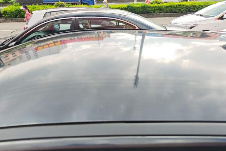 Used SOL E10X 2021 302 km Range Fashion Edition 31.4 kWh Roof