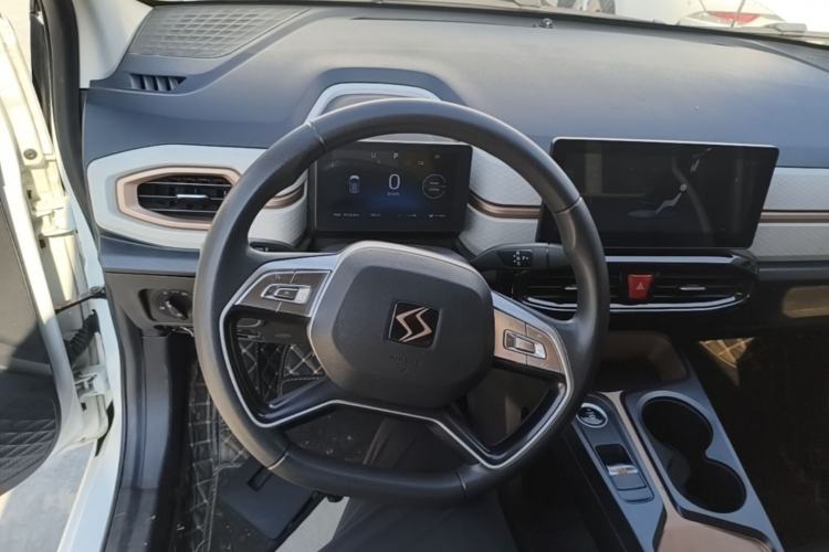 Used SOL E10X 2021 Jimei Edition 302km Fashionable Model Steering Wheel