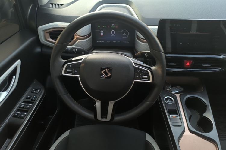 Used SOL E10X 2021 Jimei Edition 302km Fashionable Model Steering Wheel