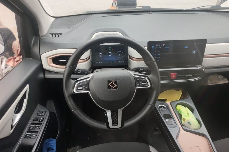 Used SOL E10X 2021 302 km Range Luxury Version 30.2 kWh Steering Wheel