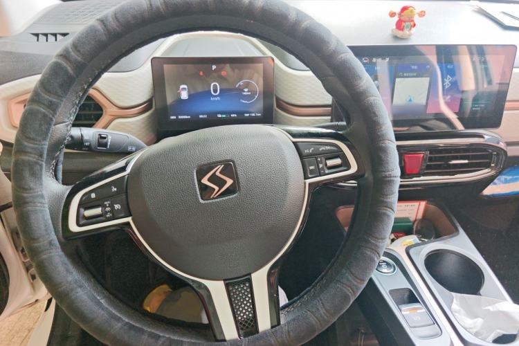 Used SOL E10X 2021 Jimei Edition 302km Fashionable Model Steering Wheel