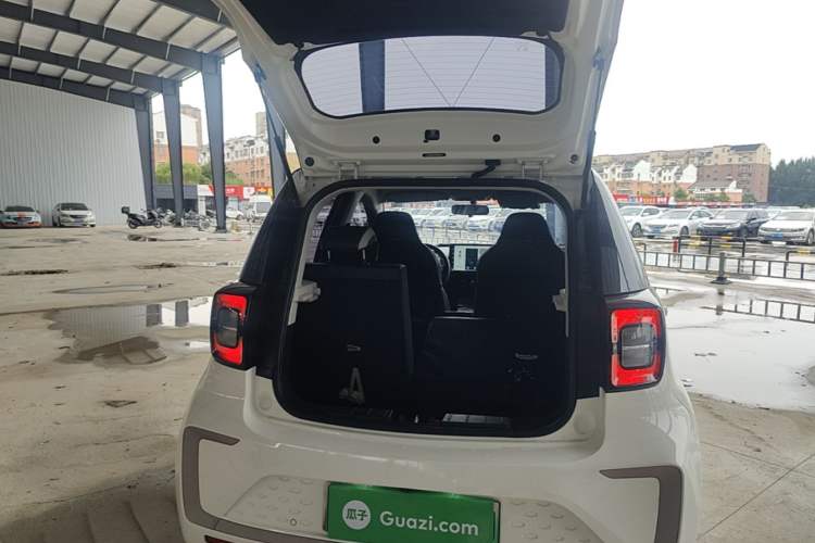 Used SOL E10X 2021 302 km Range Ultra-Advanced Version 31.4 kWh Trunk