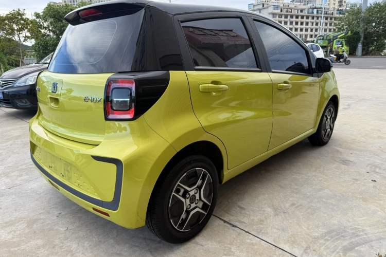 Used SOL E10X 2021 302 km Range Fashion Edition 31.4 kWh Exterior 3