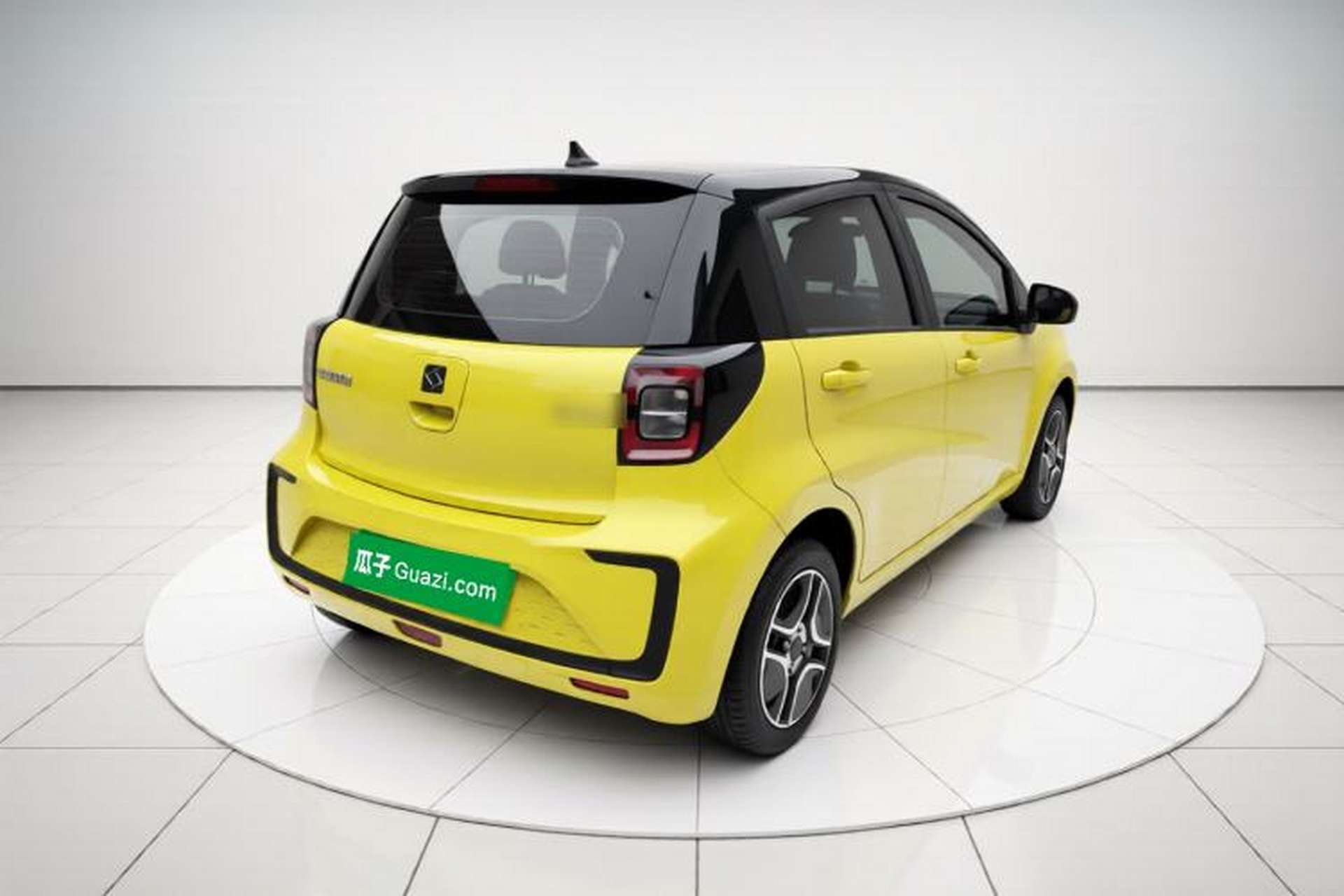 Used SOL E10X 2021 302 km Range Fashion Edition 30.2 kWh Exterior 5