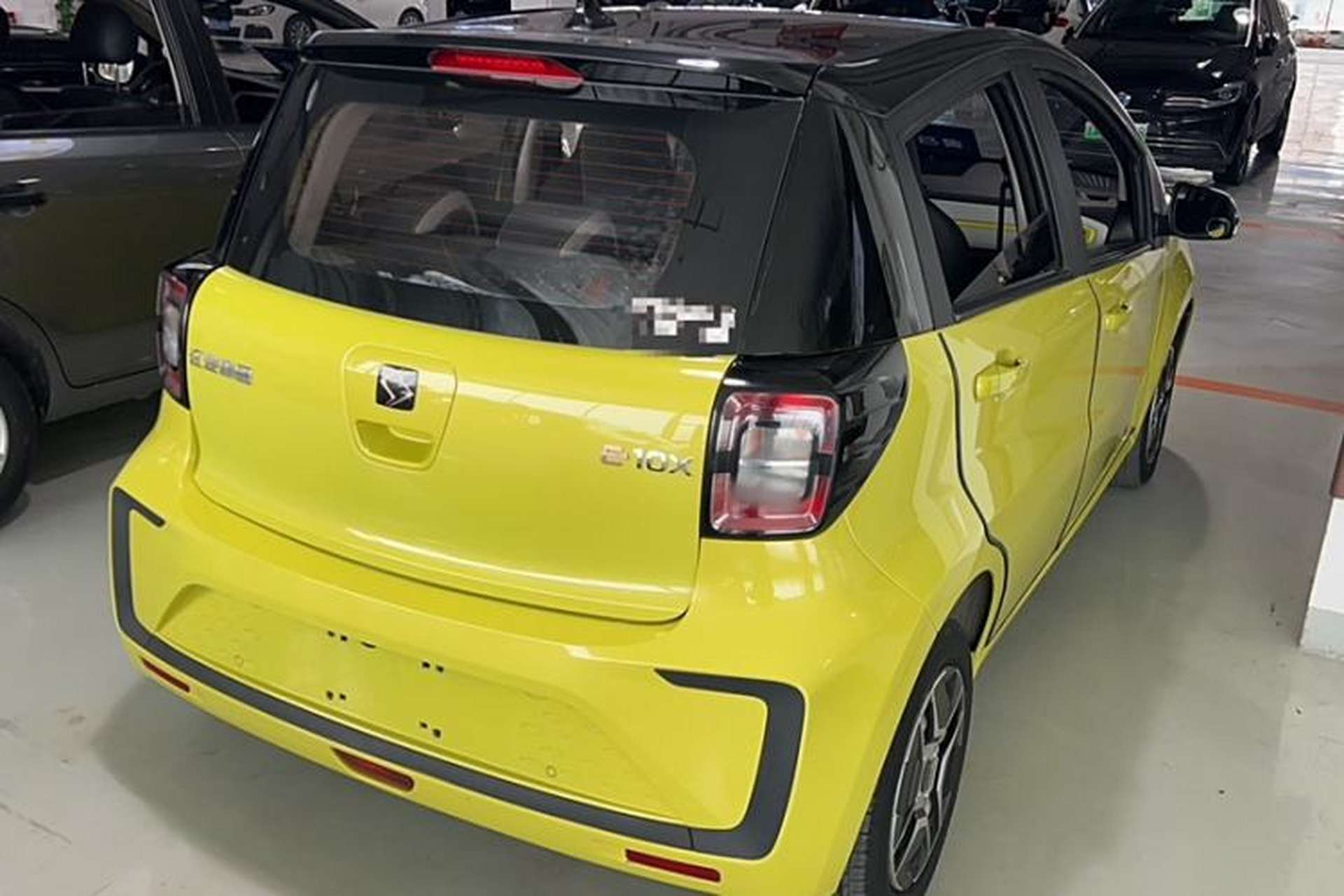 Used SOL E10X 2021 302 km Range Fashion Edition 30.2 kWh Exterior 5