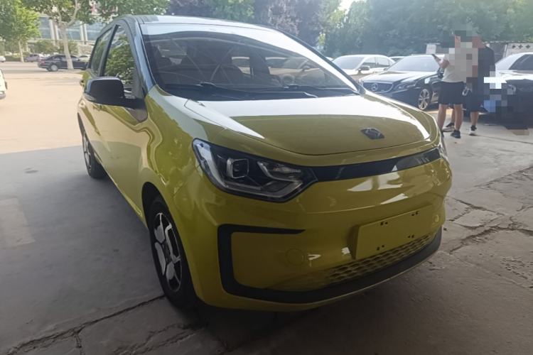 Used SOL E10X 2021 302 km Range Luxury Version 31.4 kWh Front Right 45 Deg