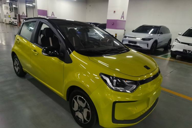 Used SOL E10X 2021 302 km Range Luxury Version 30.2 kWh Front Right 45 Deg