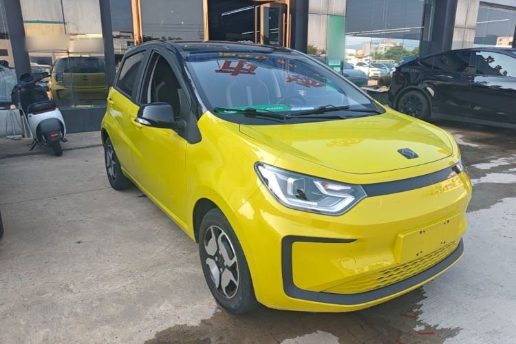 Used SOL E10X 2021 302 km Range Luxury Version 30.2 kWh Front Right 45 Deg