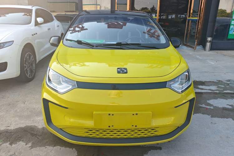 Used SOL E10X 2021 302 km Range Luxury Version 30.2 kWh Front