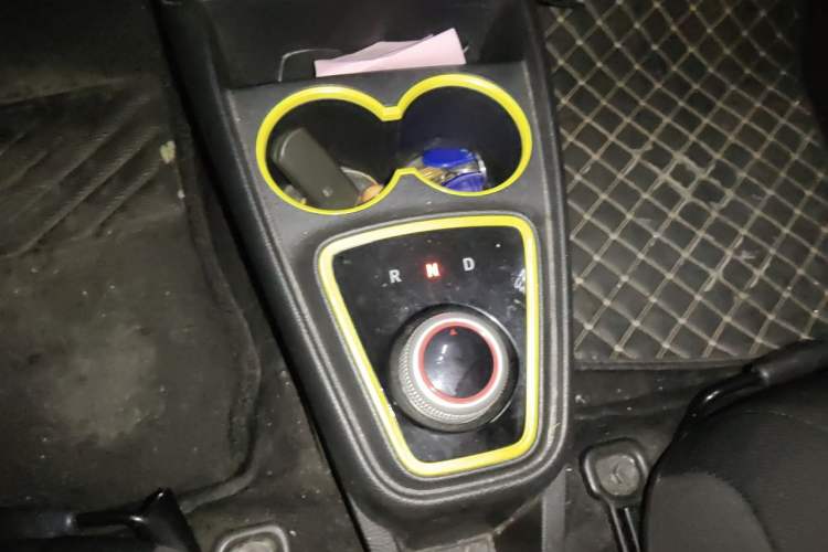 Used SOL E10X 2021 150 km Ambitious Trim Gear Lever
