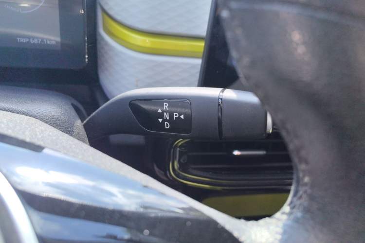 Used SOL E10X 2021 302km Range Superior Version 30.2 kWh Gear Lever
