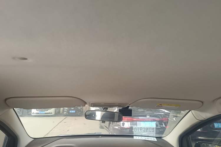 Used SOL E10X 2021 302 km Range Luxury Version 31.4 kWh Headliner