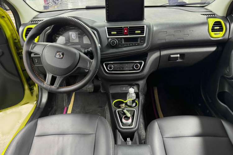Used SOL E10X 2021 150 km Ambitious Trim Interior 1