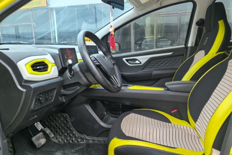 Used SOL E10X 2021 302 km Range Luxury Version 30.2 kWh Interior 2
