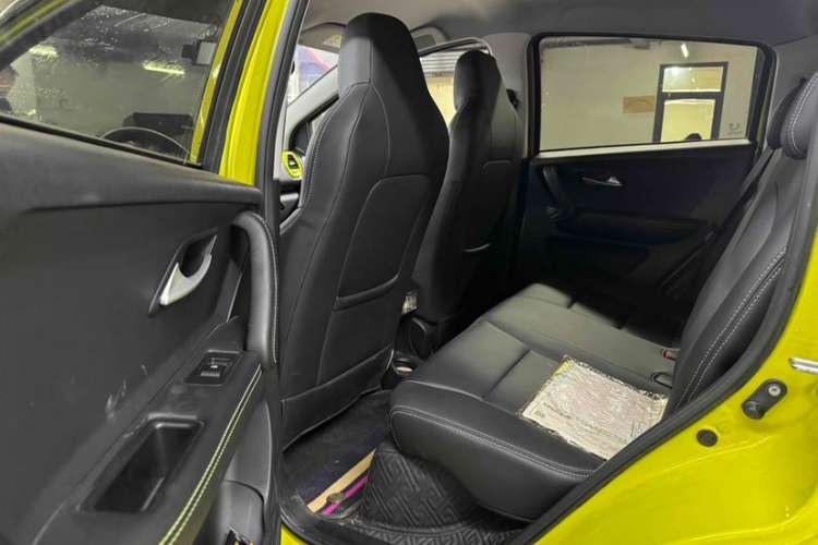 Used SOL E10X 2021 150 km Ambitious Trim Interior 7