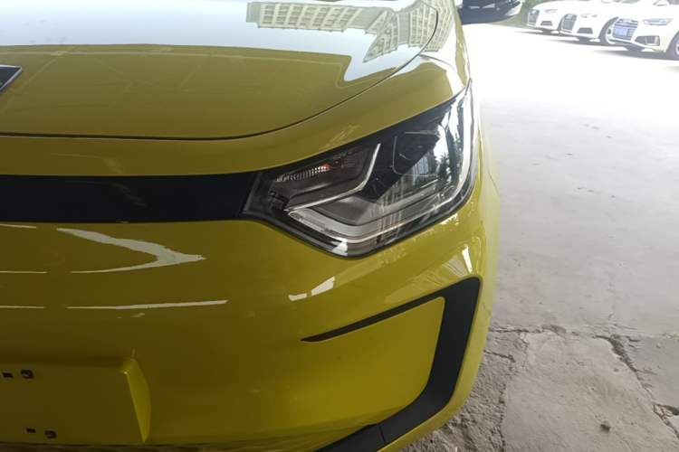 Used SOL E10X 2021 302 km Range Luxury Version 31.4 kWh Left Front Headlight