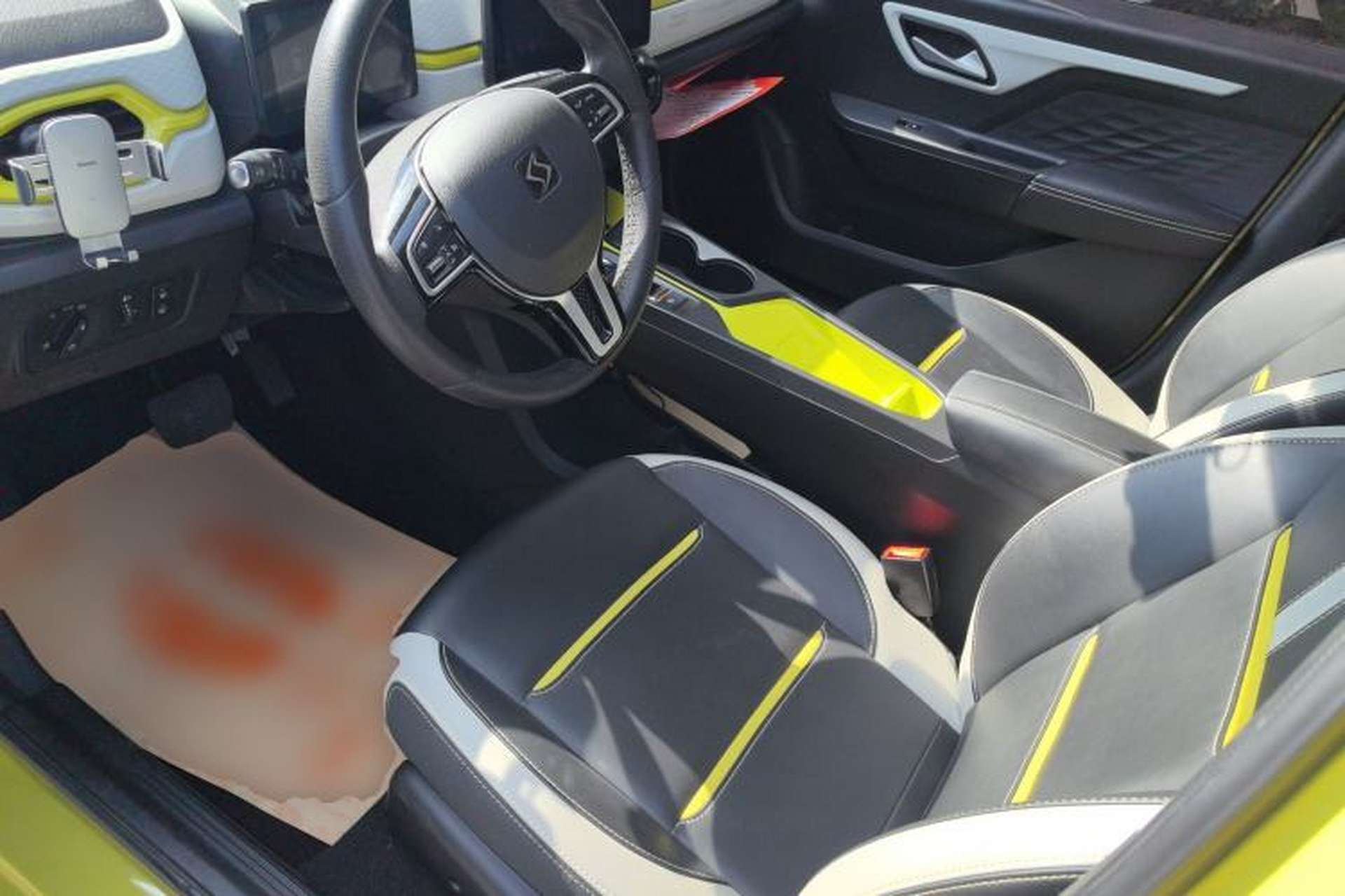 Used SOL E10X 2021 302km Range Superior Version 30.2 kWh Left Front Seat