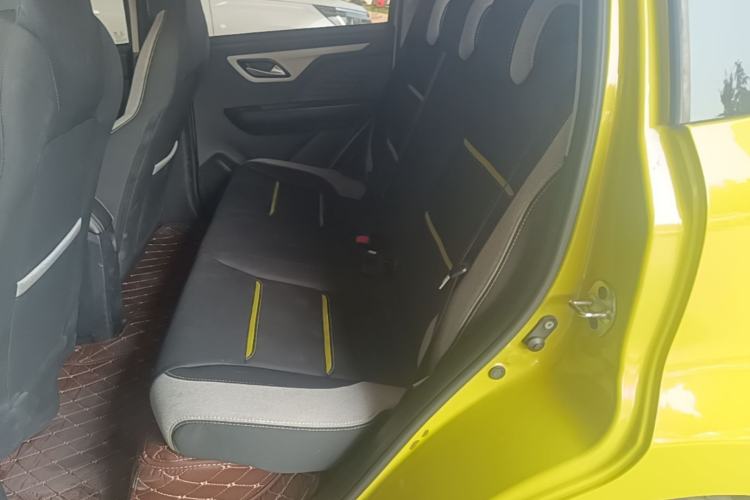 Used SOL E10X 2021 302 km Range Luxury Version 31.4 kWh Left Rear Seat
