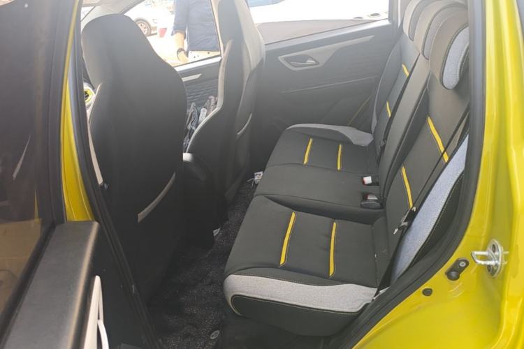Used SOL E10X 2021 302 km Range Luxury Version 30.2 kWh Left Rear Seat