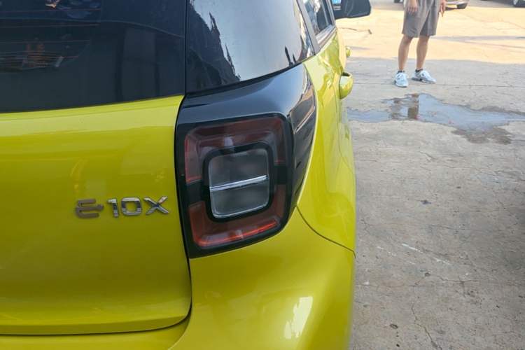 Used SOL E10X 2021 302 km Range Luxury Version 30.2 kWh Right Rear Taillight