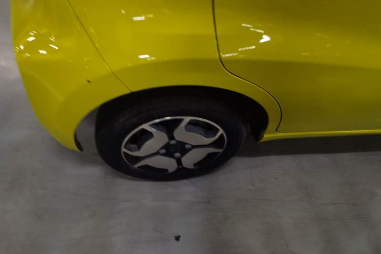 Used SOL E10X 2021 302 km Range Luxury Version 30.2 kWh Right Rear Wheel Hub