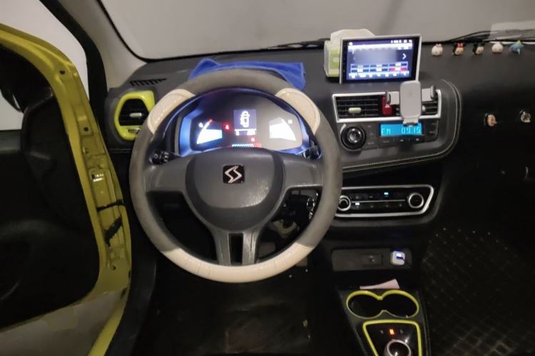 Used SOL E10X 2021 150 km Ambitious Trim Steering Wheel