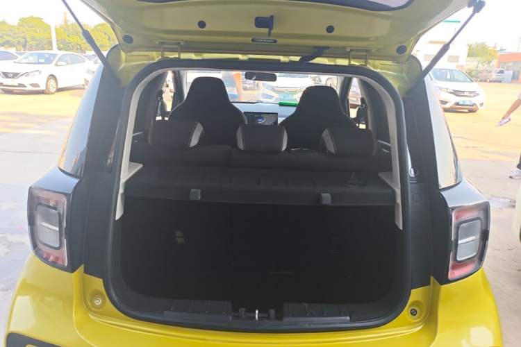 Used SOL E10X 2021 302 km Range Luxury Version 30.2 kWh Trunk