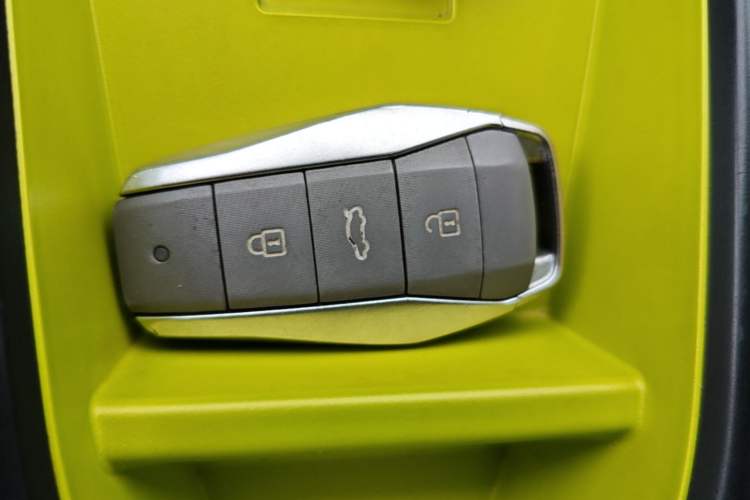 Used SOL E10X 2021 Jimei Edition 302km Luxury Model Vehicle Key