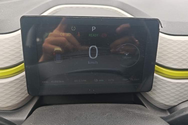 Used SOL E10X 2021 302 km Range Luxury Version 31.4 kWh Vehicle Key