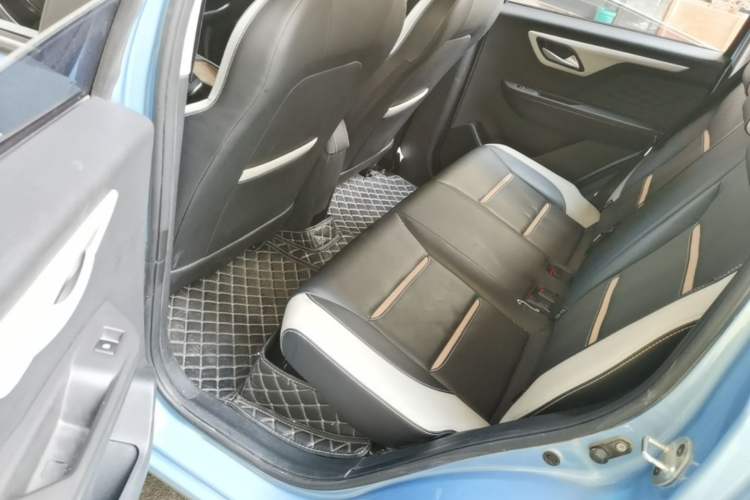Used SOL E10X 2022 Flower Fairy Style Baby's Breath Left Rear Seat