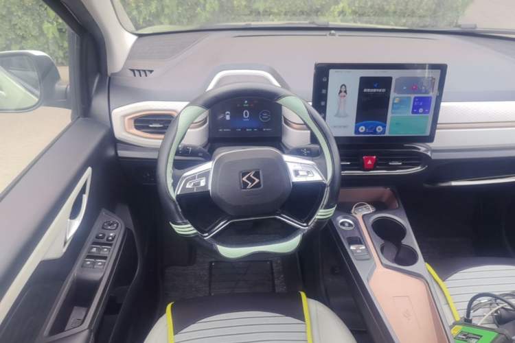 Used SOL E10X  Steering Wheel