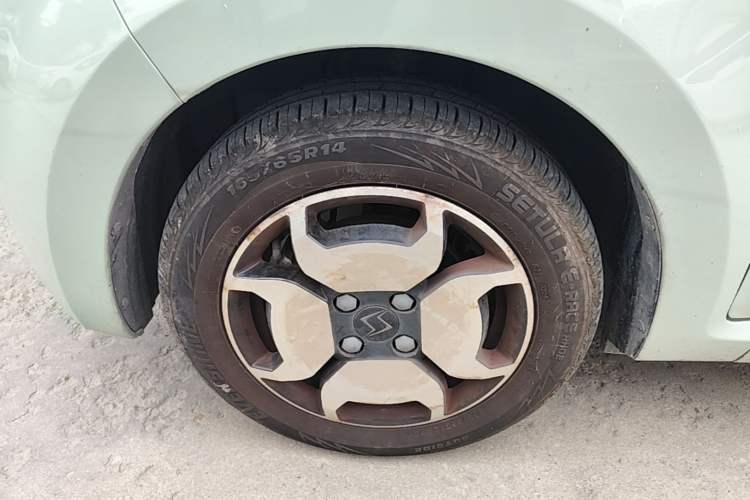 Used SOL E10X 2022 Flower Fairy Style Baby's Breath Left Front Wheel Hub