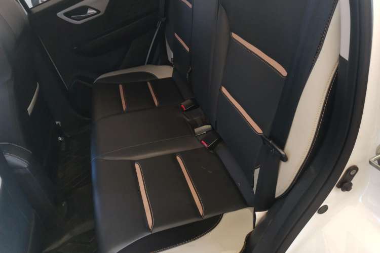 Used SOL E10X 2022 Flower Fairy Style Baby's Breath Left Rear Seat