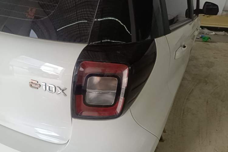 Used SOL E10X 2022 Flower Fairy Style Baby's Breath Right Rear Taillight