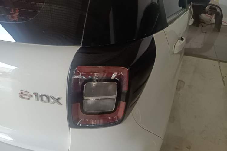 Used SOL E10X 2022 Flower Fairy Style Baby's Breath Right Rear Taillight