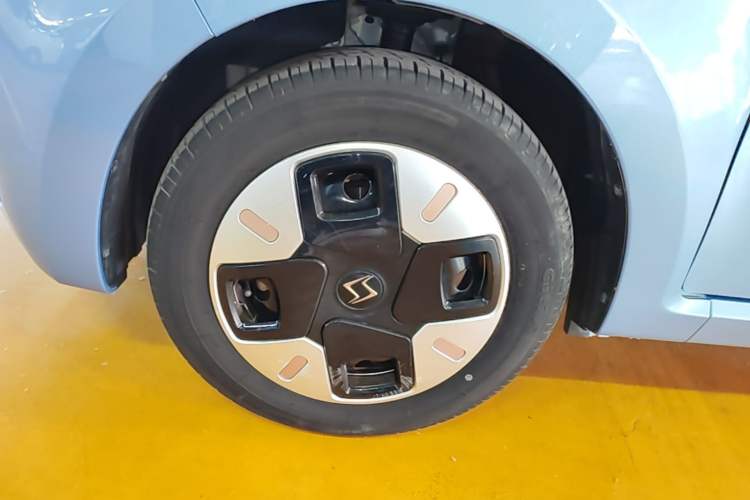 Used SOL E10X 2023 301 km Four-Leaf Clover 36 kW Exterior 4
