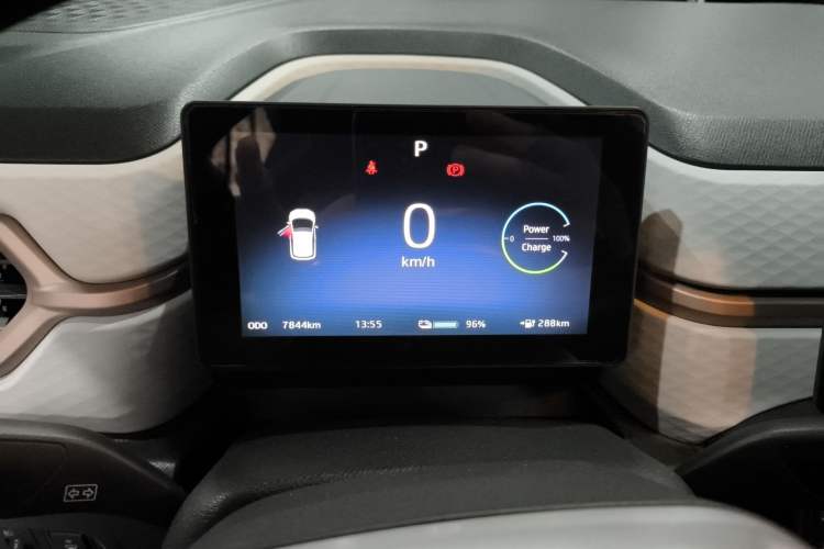Used SOL E10X 2023 Anniversary Edition 301km Starry Sky 45kW Instrument Cluster