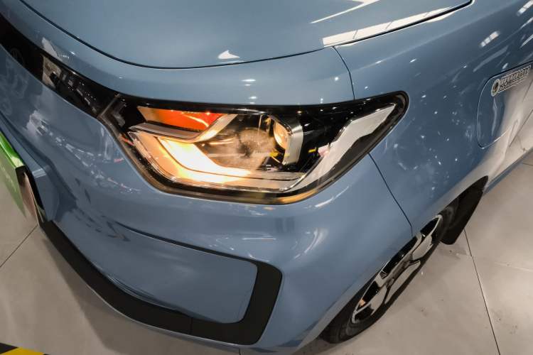 Used SOL E10X 2023 Anniversary Edition 301km Starry Sky 45kW Left Front Headlight