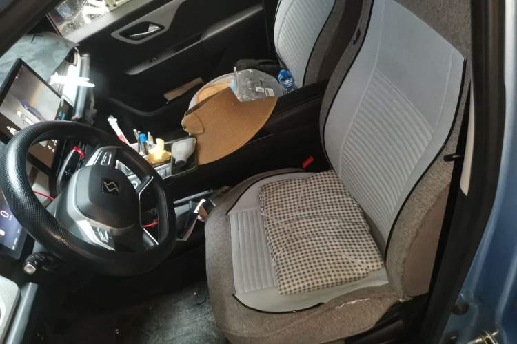 Used SOL E10X 2023 Anniversary Edition 301km Sunflower 45kW Left Front Seat