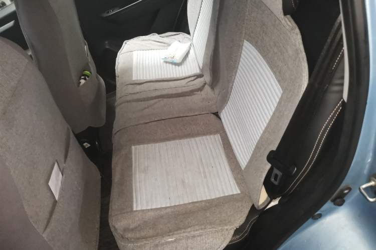 Used SOL E10X 2023 Anniversary Edition 301km Sunflower 45kW Left Rear Seat