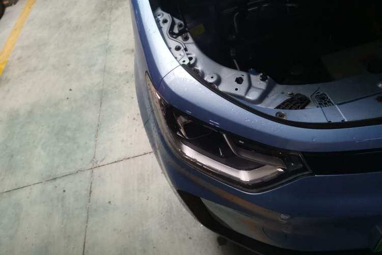 Used SOL E10X 2023 Anniversary Edition 301km Sunflower 45kW Right Front Headlight