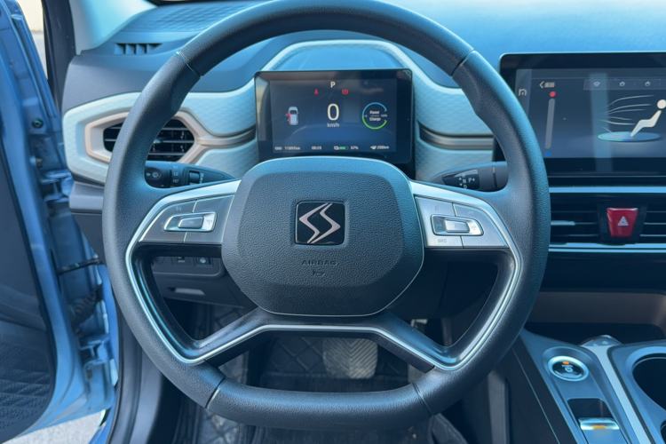 Used SOL E10X 2023 301 km Four-Leaf Clover 36 kW Steering Wheel