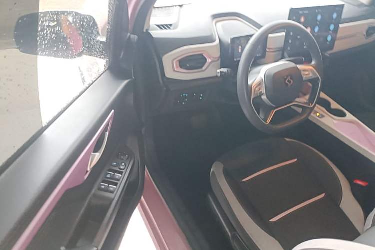 Used SOL E10X 2023 Anniversary Edition 301km Starry Sky 45kW Driver Seat